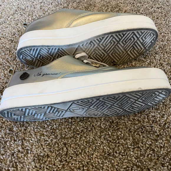 Loly in the sky sneakers size 7.5 - Picture 4 of 4